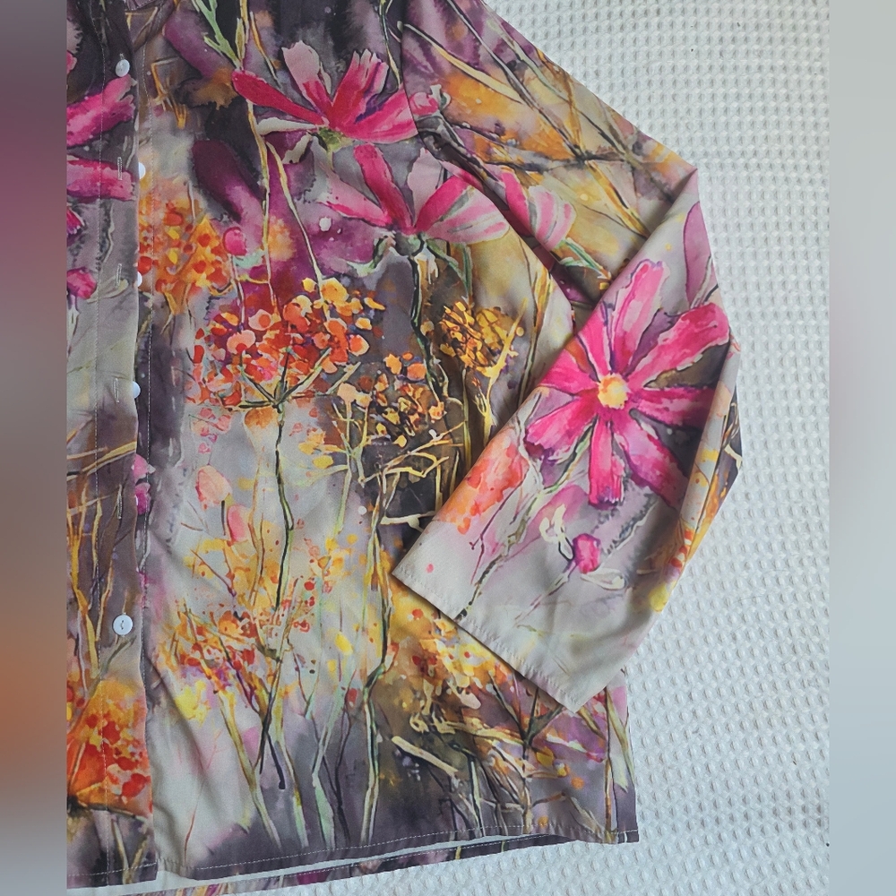 5/25$ Women's Floral Blouse - Picture 3 of 15